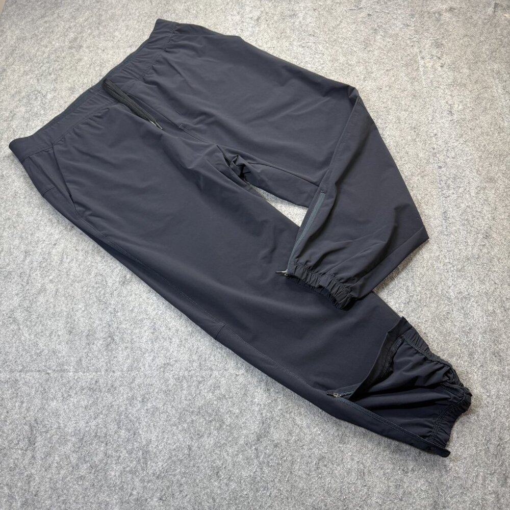 Public Rec Jogger Men 38 x 28 Black Nylon Performance Stretch Ankle Zip